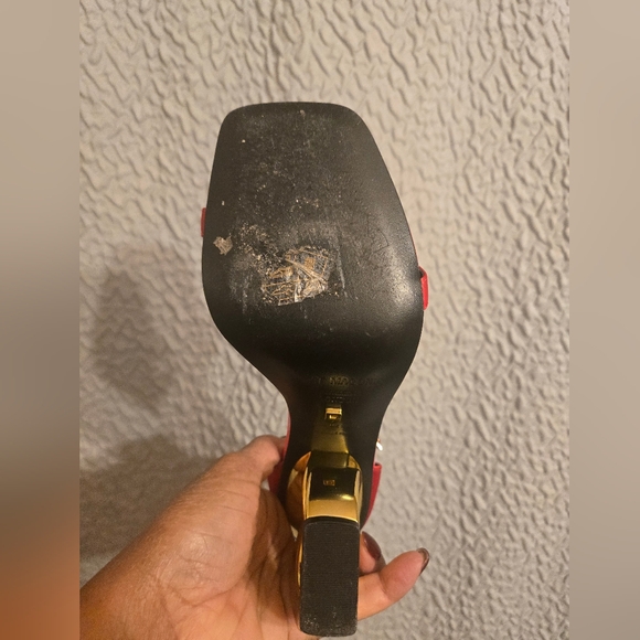 Chic Red Heels with Gold Artistic Design - Picture 11 of 11